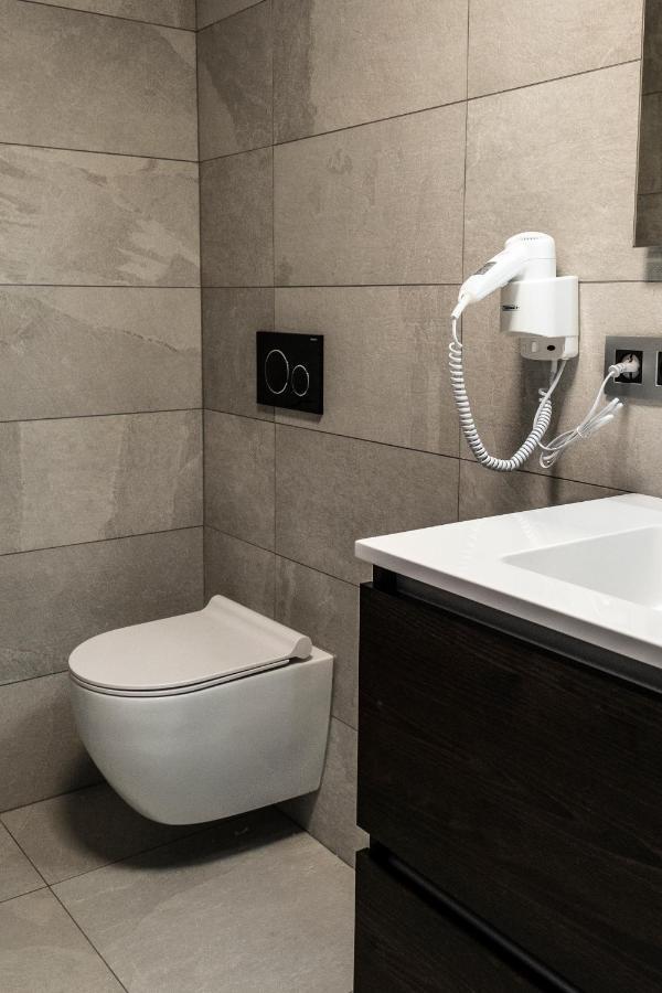 Guesthouse Max Zwijndrecht Экстерьер фото